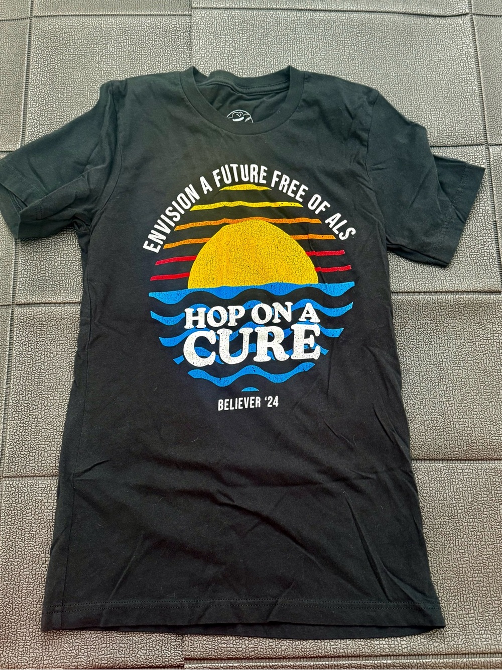 Zac Brown Band, Hop On A Cure Graphic Tee 2024 tour WOMENS SMALL